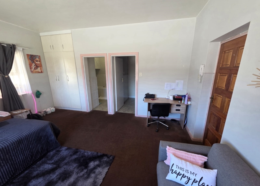 1 Bedroom Property for Sale in Humewood Eastern Cape